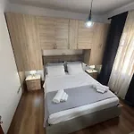 Vlora Guest House 아파트 Vlorë