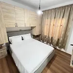 Vlora Guest House 아파트 Vlorë