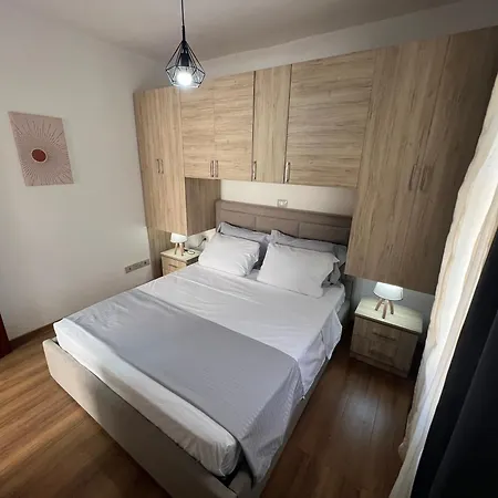 Διαμέρισμα Vlora Guest House *