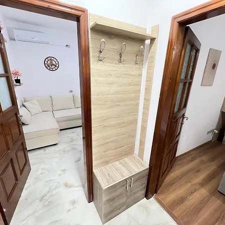 Vlora Guest House *